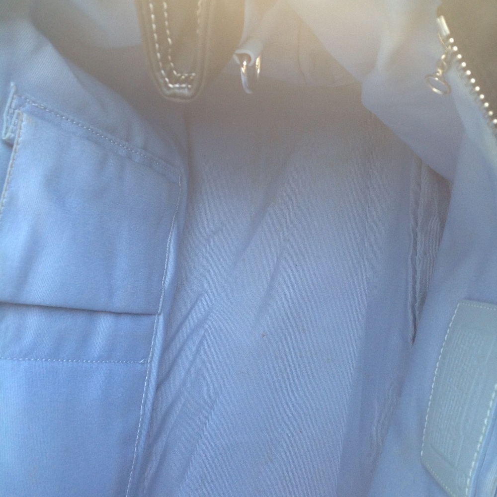 Rare Coach Carry All Hamptons Large Sateen Satchel - Picture 7 of 9